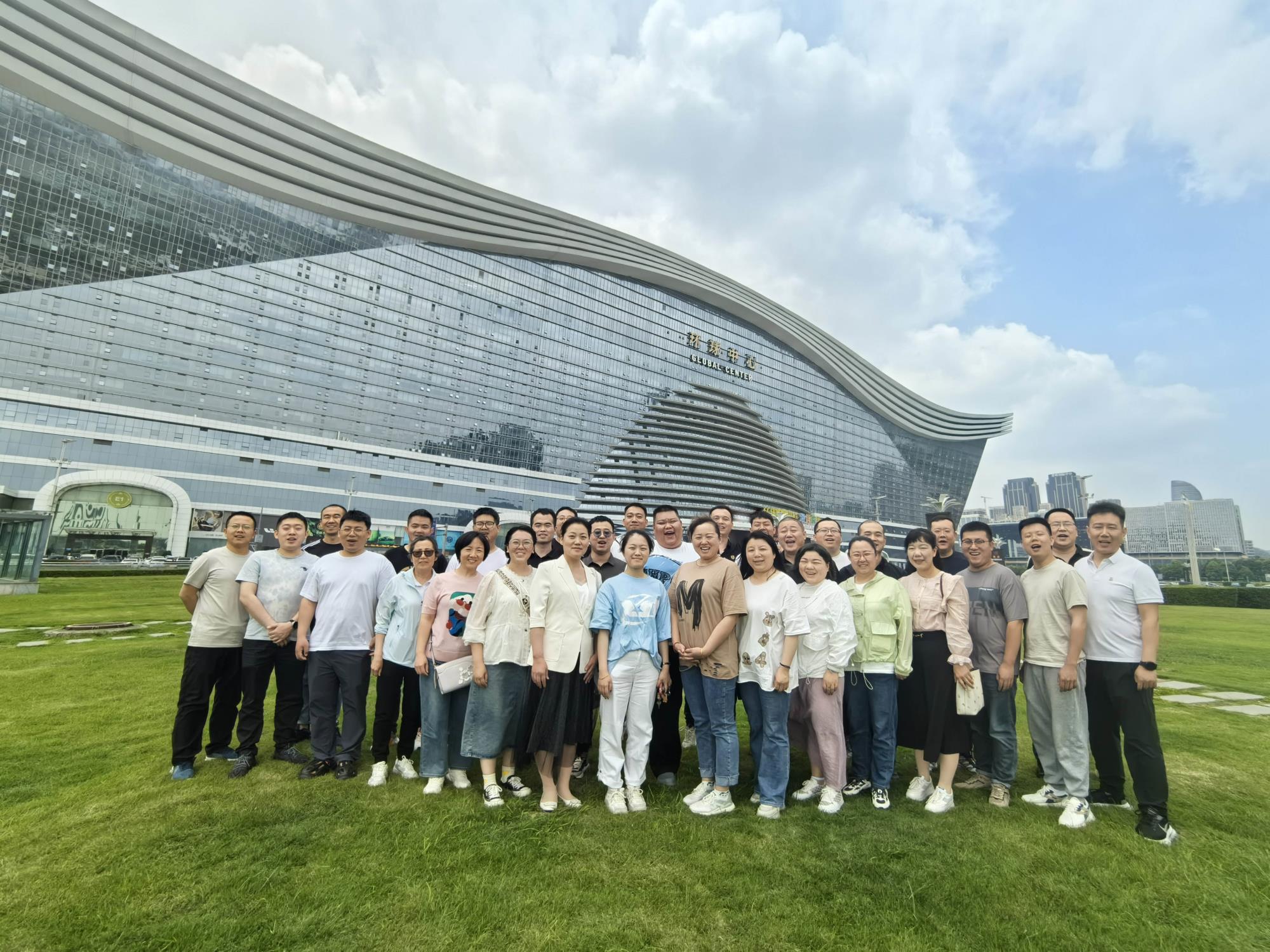 6384989995975063504277493