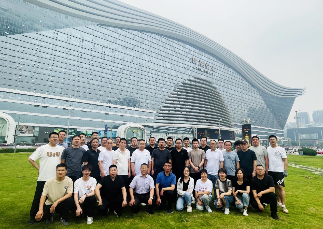 6385156489050459327845306