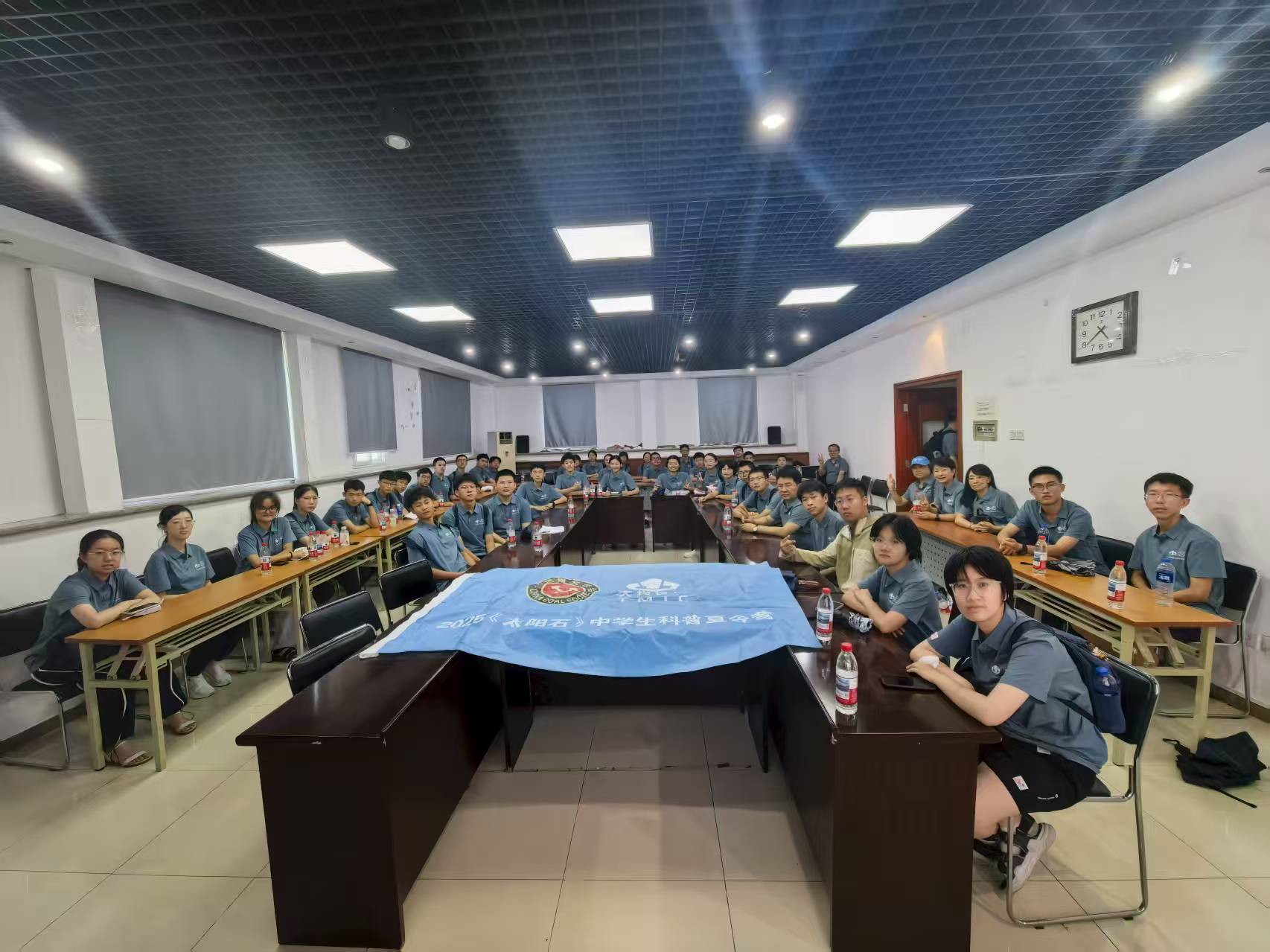 6388948637065370035696036